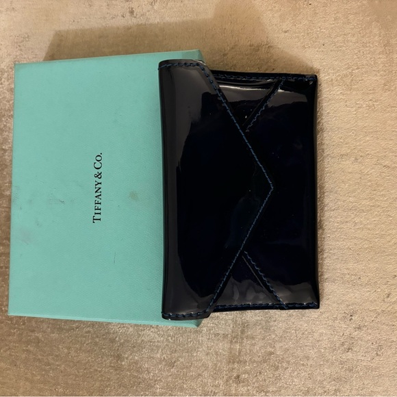 Tiffany & Co. Dark blue patent leather card holder - Picture 7 of 8